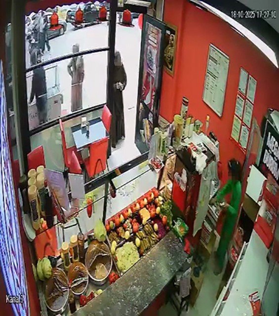 Kadınlar Çocuğa Dükkandaki Kasadan 3 Bin Lirayı Böyle Çaldırdı
