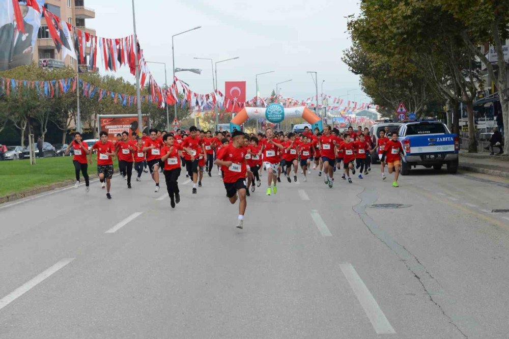 Dereceye Girenler Ödüllendirildi