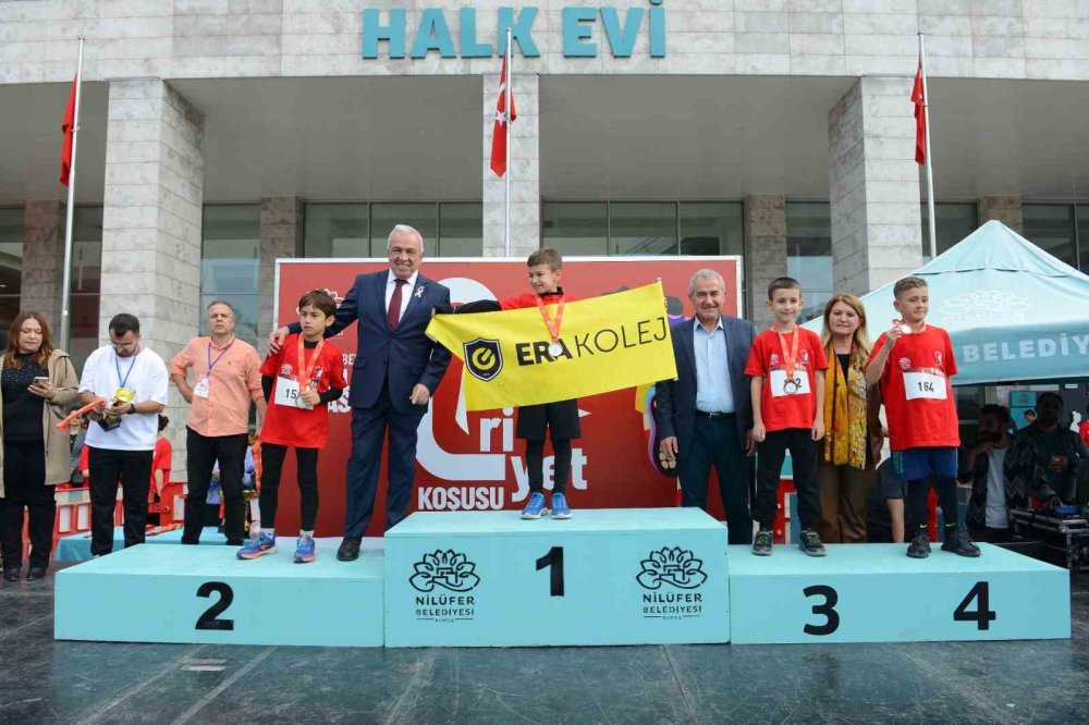 Dereceye Girenler Ödüllendirildi