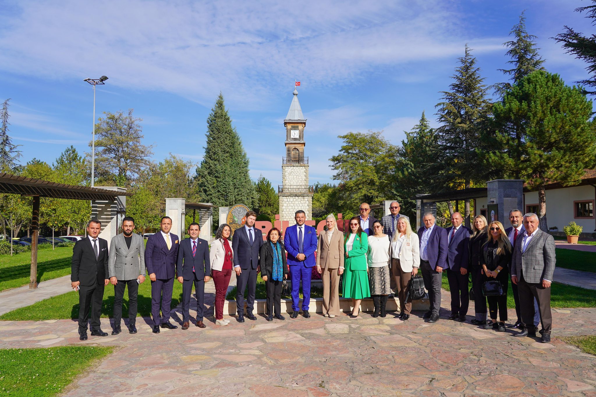 kardes-belediyeden-bilecik-belediyesine-ziyaret-2-001.jpg