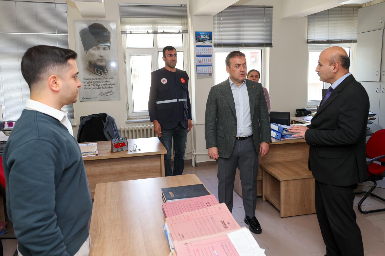 vali-sozerden-cevre-sehircilik-mudurlugune-ziyaret2.jpg
