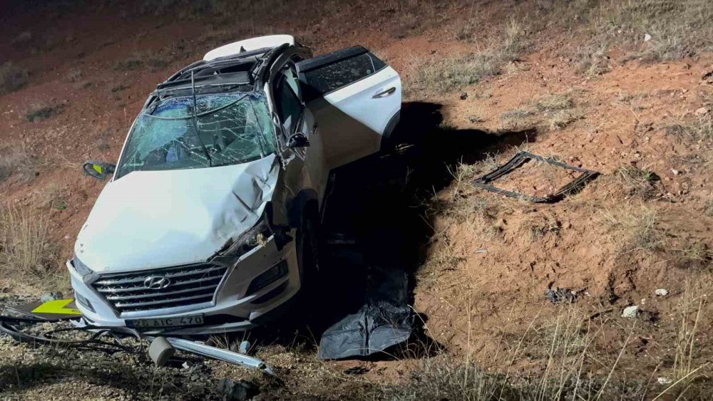 Çocuk Sürücünün Kullandığı Otomobil Şarampole Uçtu: 1 Ölü, 4 Yaralı