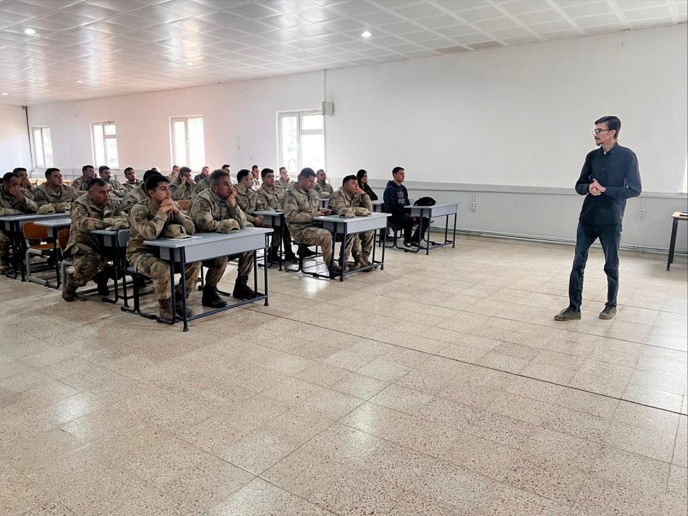 Jandarma Personeline Aep Eğitimi