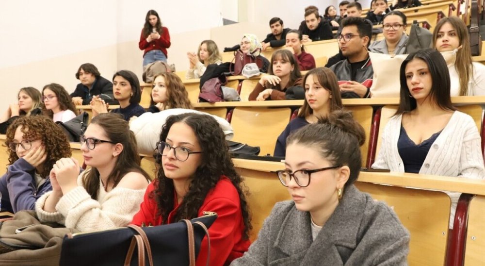 "Kamuda Kariyer" Söyleşisi