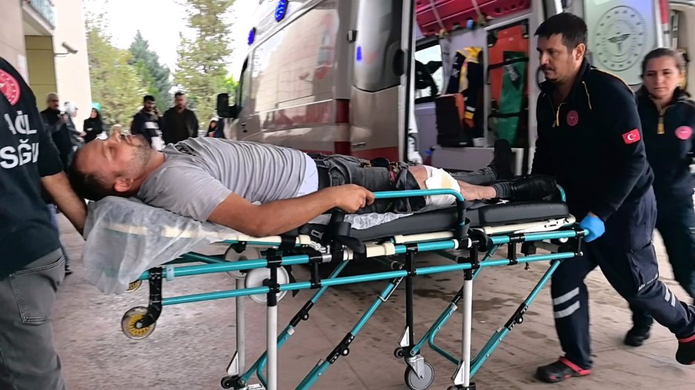 Kardeşinin Ölümüne Neden Olan Sürücüyü Yaraladı