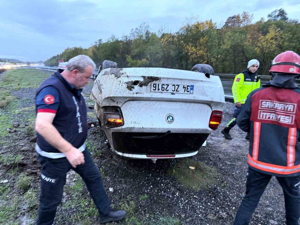 Takla Atan Otomobil Hurdaya Döndü: 1 Yaralı