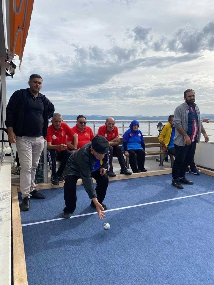 Huzurevleri Bocce Turnuvası’nda Dostluk Kazandı