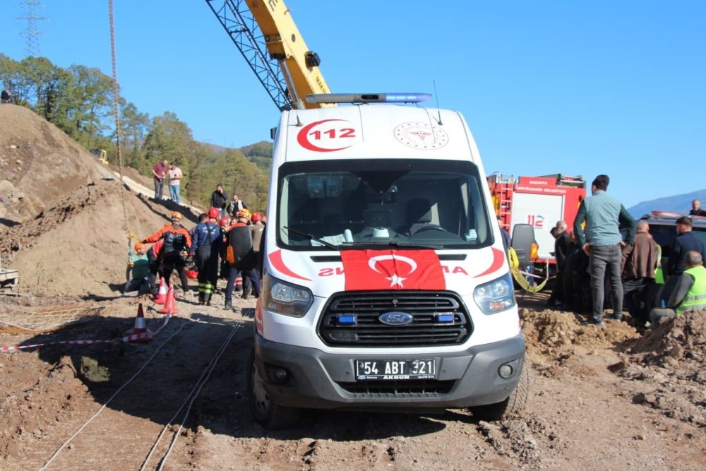 İşçi 30 Metrelik Kuyuya Düştü, Ekipler Seferber Oldu