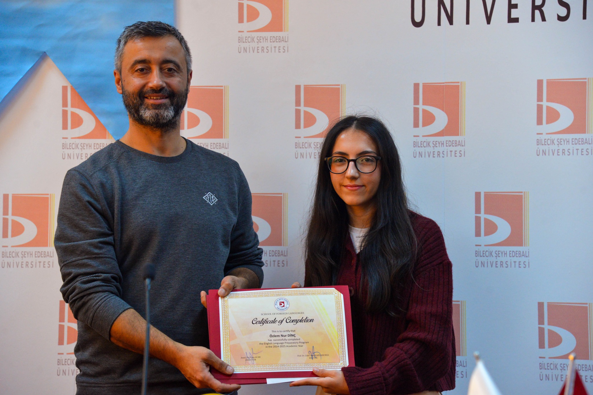 yabanci-diller-yuksekokulunda-sertifika-toreni2.jpg