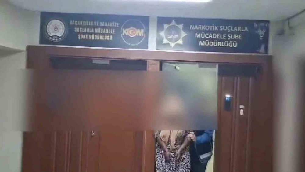 Anne-oğul Uyuşturucu Ticaretinden Tutuklandı