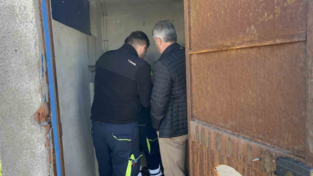 Hırsızlar Ne Buldularsa Çaldılar