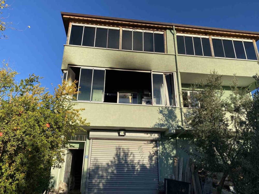 Mutfak Küle Döndü