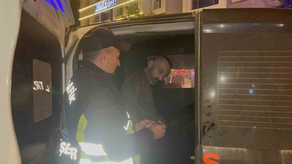 ’Dur’ İhtarına Uymayan Araçtan Uyuşturucu Çıktı