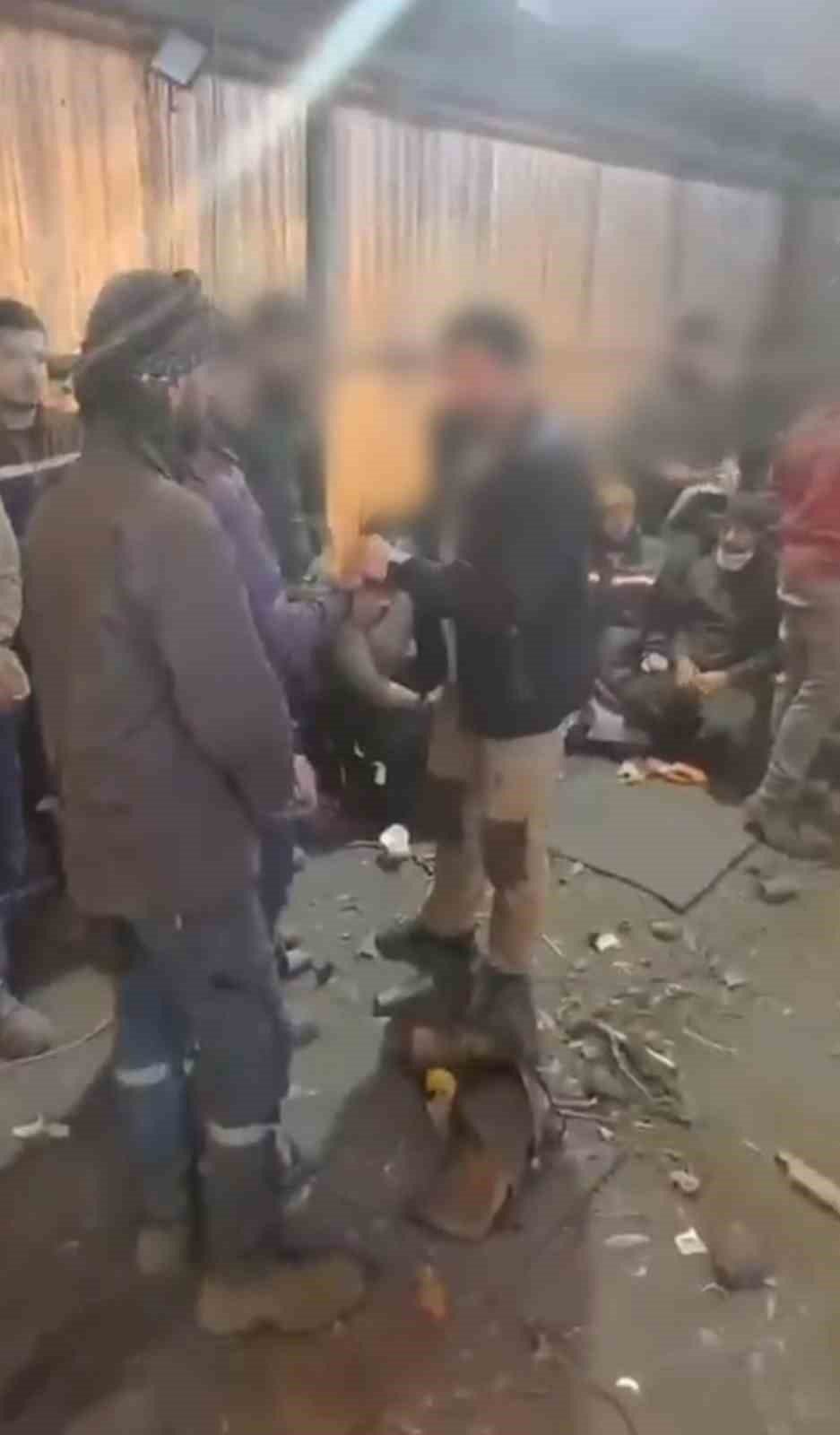 Düzensiz Göçmen Operasyonu: 17 Göçmen Yakalandı, 2 Kişi Gözaltına Alındı