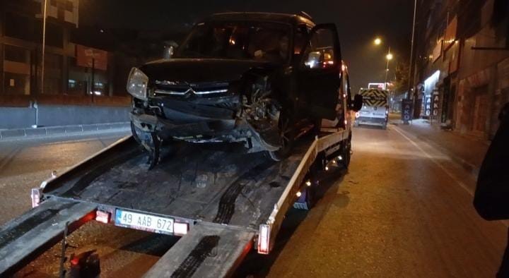 Direksiyon Hakimiyetini Kaybetti Kazaya Neden Oldu