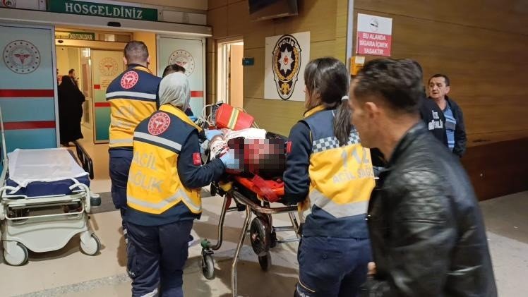 Motosikletler Çarpıştı: 6 Kişi Yaralandı!