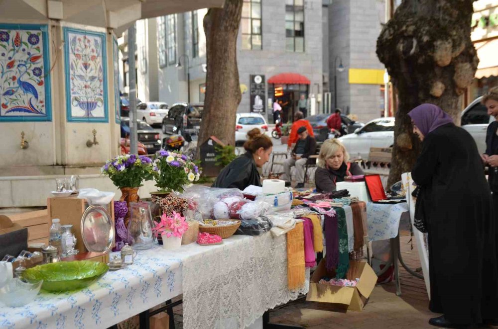 Üniversite öğrencilerine burs için üretiyorlar