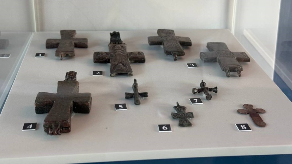 2 Bin Yıllık Beddua Görenleri Hayrete Düşürdü