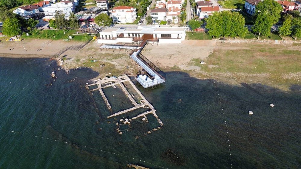 2 Bin Yıllık Beddua Görenleri Hayrete Düşürdü