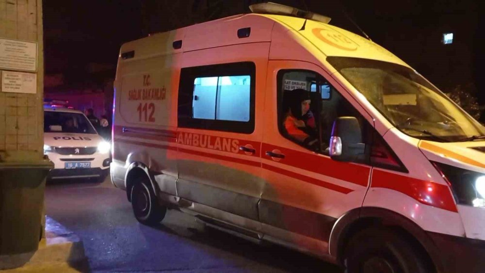 Tek Başına Yaşayan Şahıs Evini Yakarak İntihar Etmeye Kalkıştı