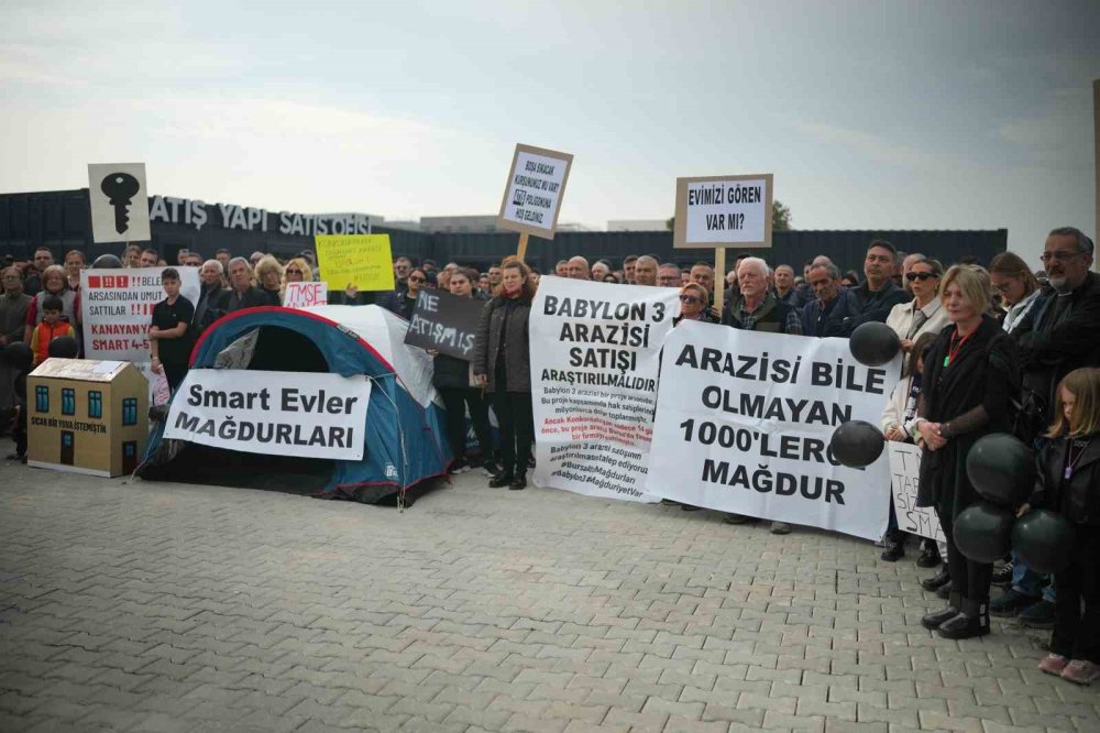 Mağdurlar Gökyüzüne Siyah Balon Bıraktı