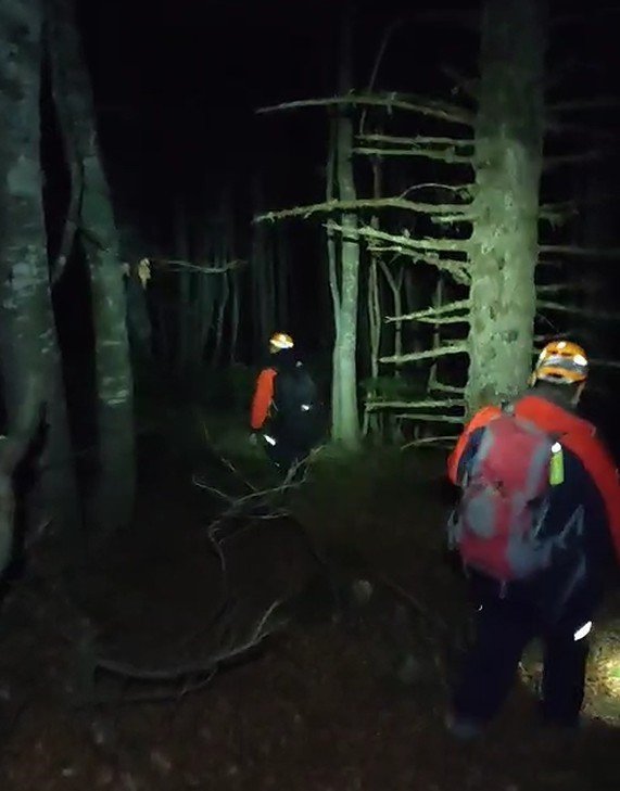 Ormanda Mahsur Kalan 6 Kişi Kurtarıldı