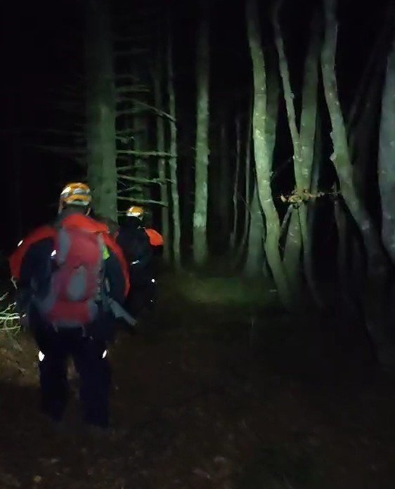 Ormanda Mahsur Kalan 6 Kişi Kurtarıldı