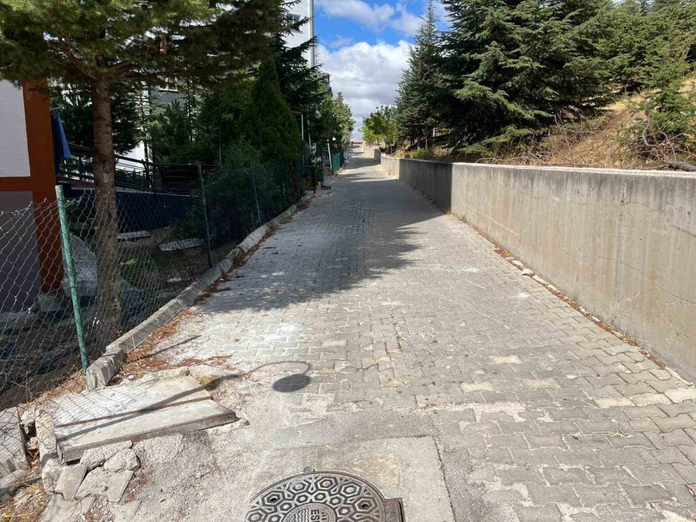 Bu Kaydırak Kazaya Davetiye Çıkarıyor