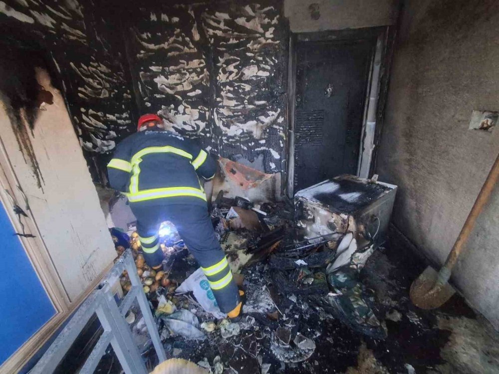 Ev Yangını Korkuttu