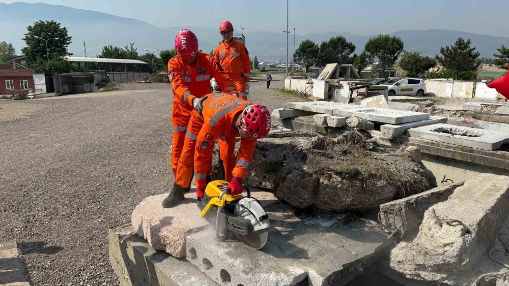 Jak Timleri Eğitimlerine Aralıksız Devam Ediyor