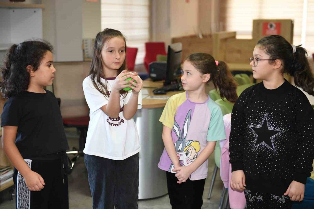 Çocuklar Yeteneklerini Bu Atölyede Keşfediyor