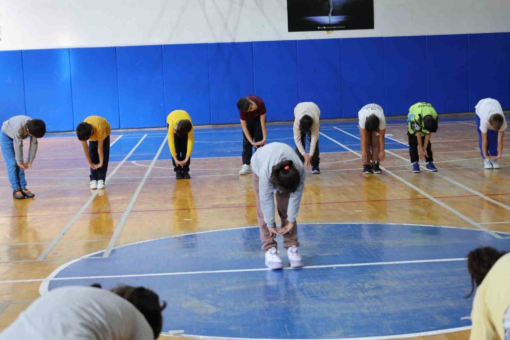 Uzman Antrenörler Eşliğinde Spor Yaptılar