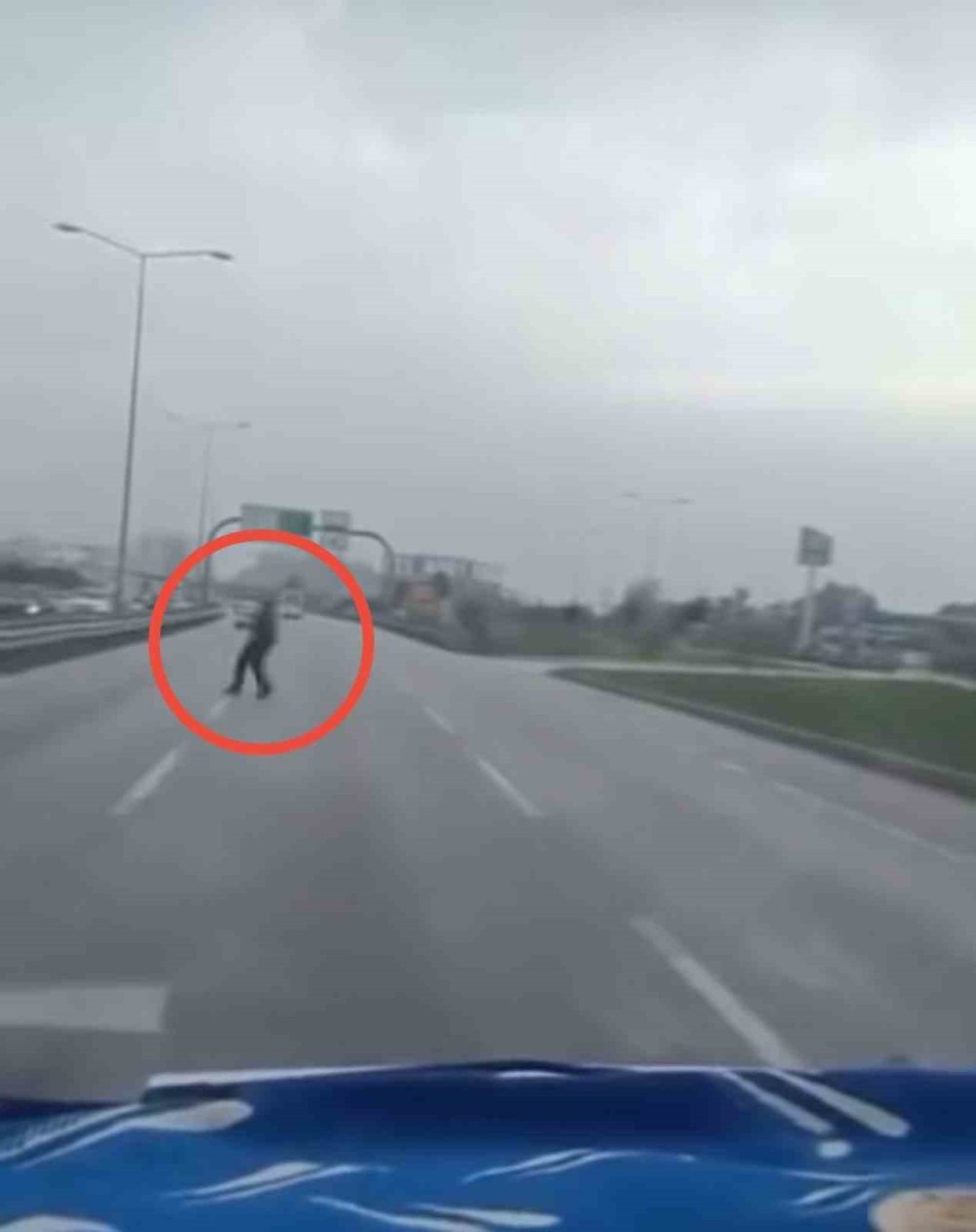 Ölüme Davetiye Çıkardı