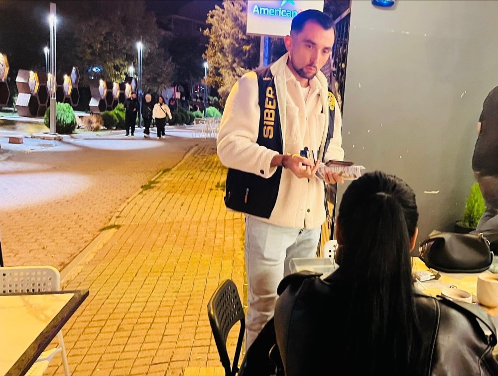 Vatandaşlar Siber Suçlara Karşı Bilgilendirildi