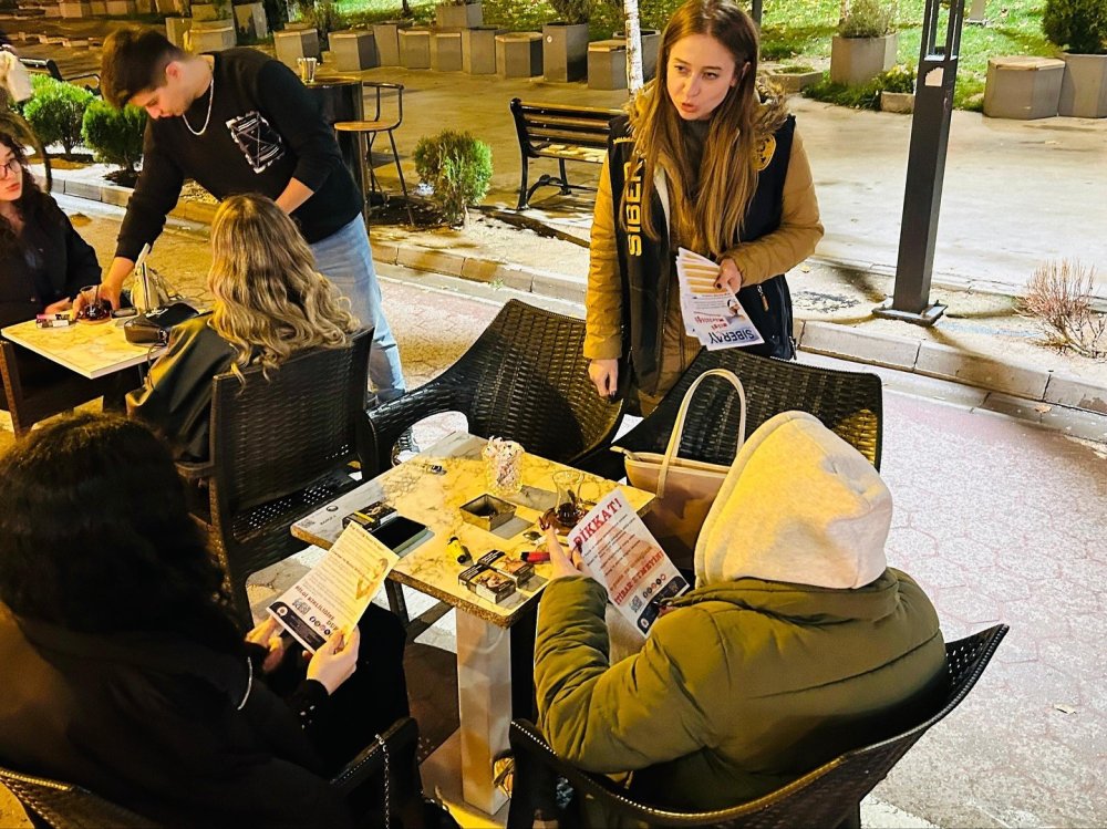 Vatandaşlar Siber Suçlara Karşı Bilgilendirildi