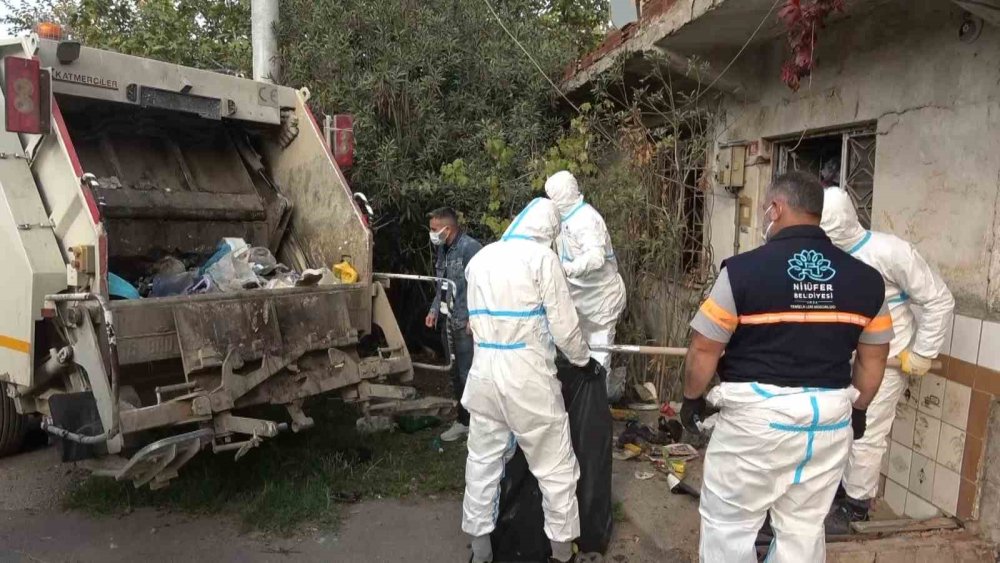 Yalnız Yaşayan Adamın Evinde Korkunç Manzara