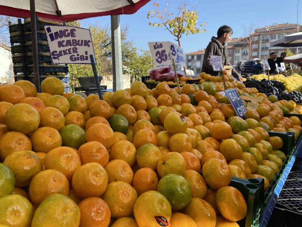 Mandalinanın Fiyatı Geçen Seneye Göre Yüzde 30 Düştü