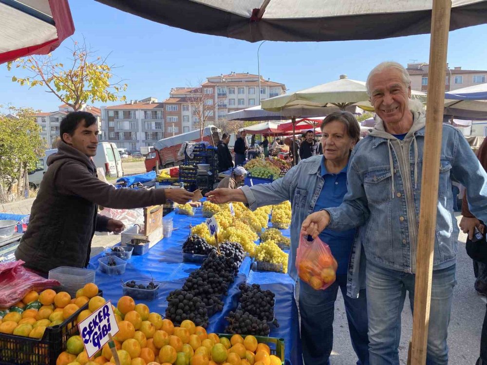Mandalinanın Fiyatı Geçen Seneye Göre Yüzde 30 Düştü