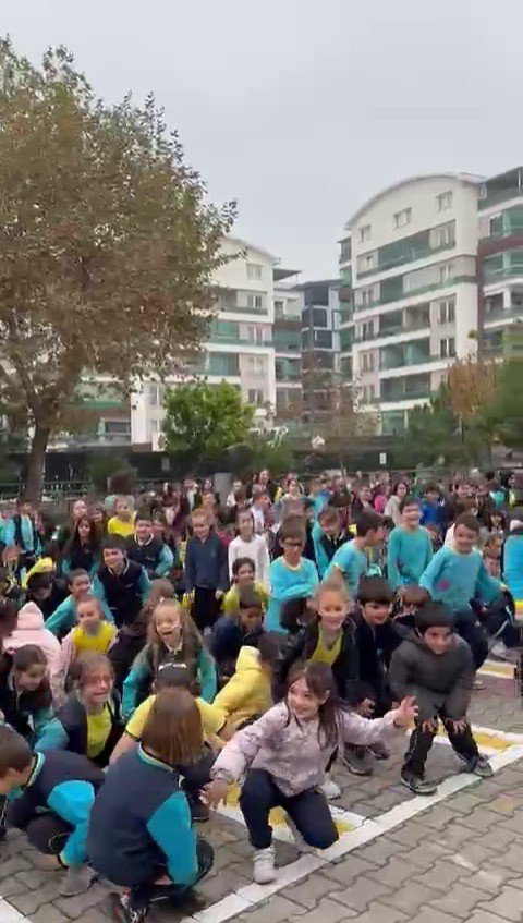 1200 Öğrenci Derse Sporla Başlıyor