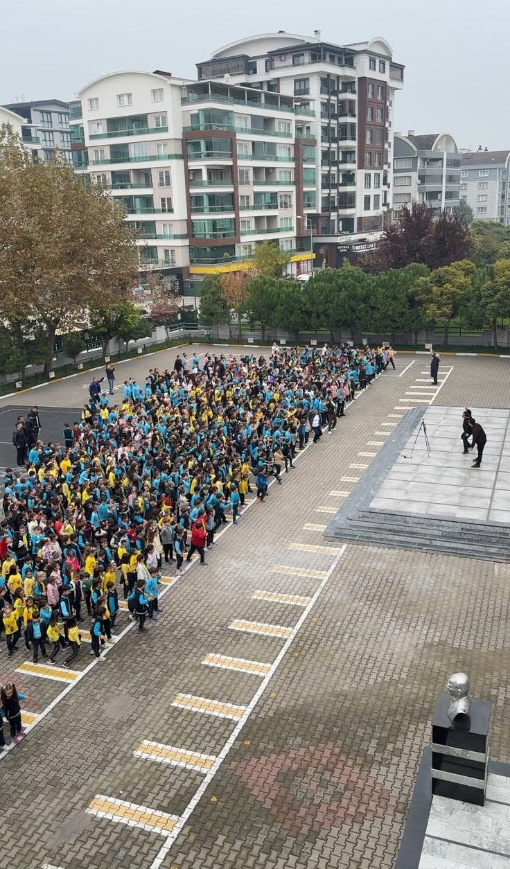 1200 Öğrenci Derse Sporla Başlıyor