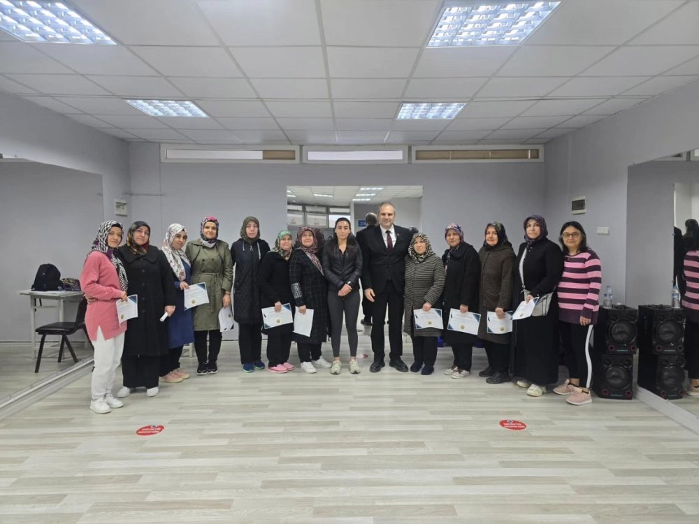 Fitness Kursu Sertifikayla Sona Erdi