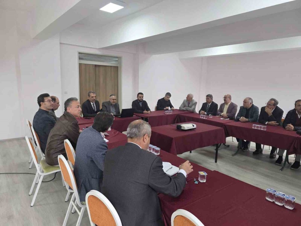 Özel Proje Uygulayan Okullar Değerlendirme Toplantısında Bir Araya Geldi