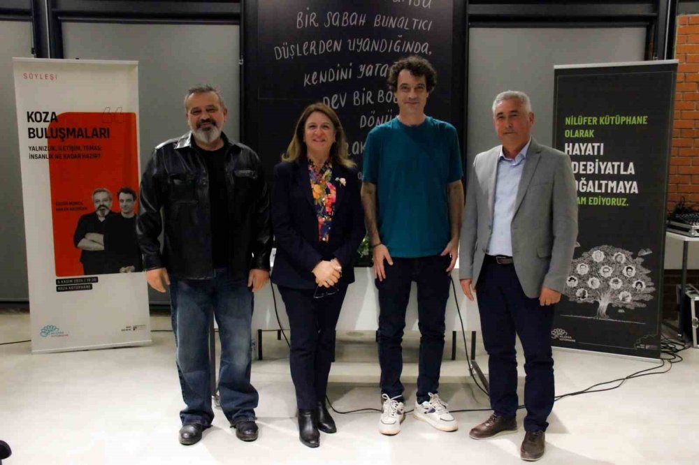 Özgür Mumcu Okurlarıyla Buluştu