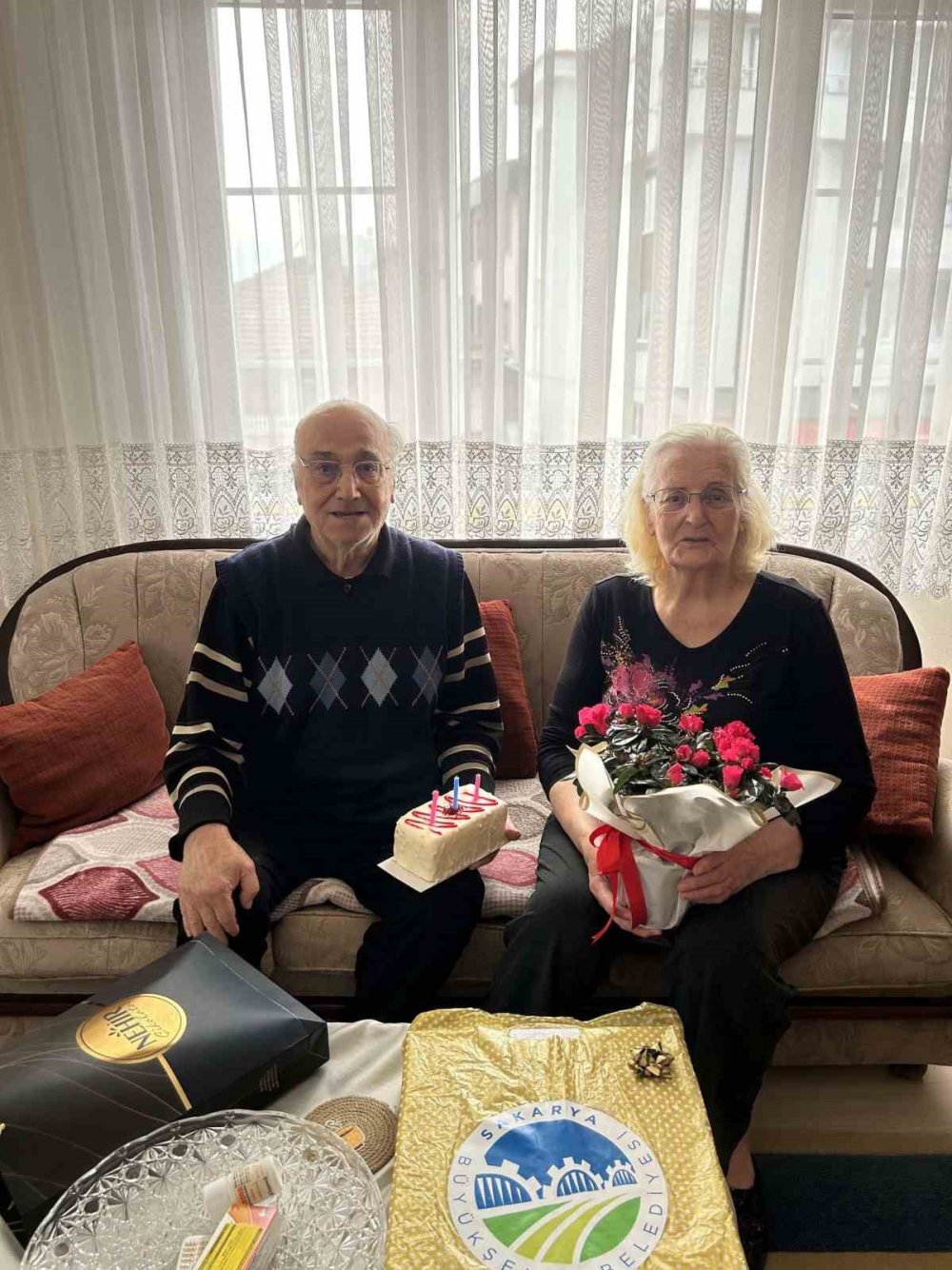 Engelleri Sevgiyle Aştılar: 65 Yıllık Evlilik Kutlandı