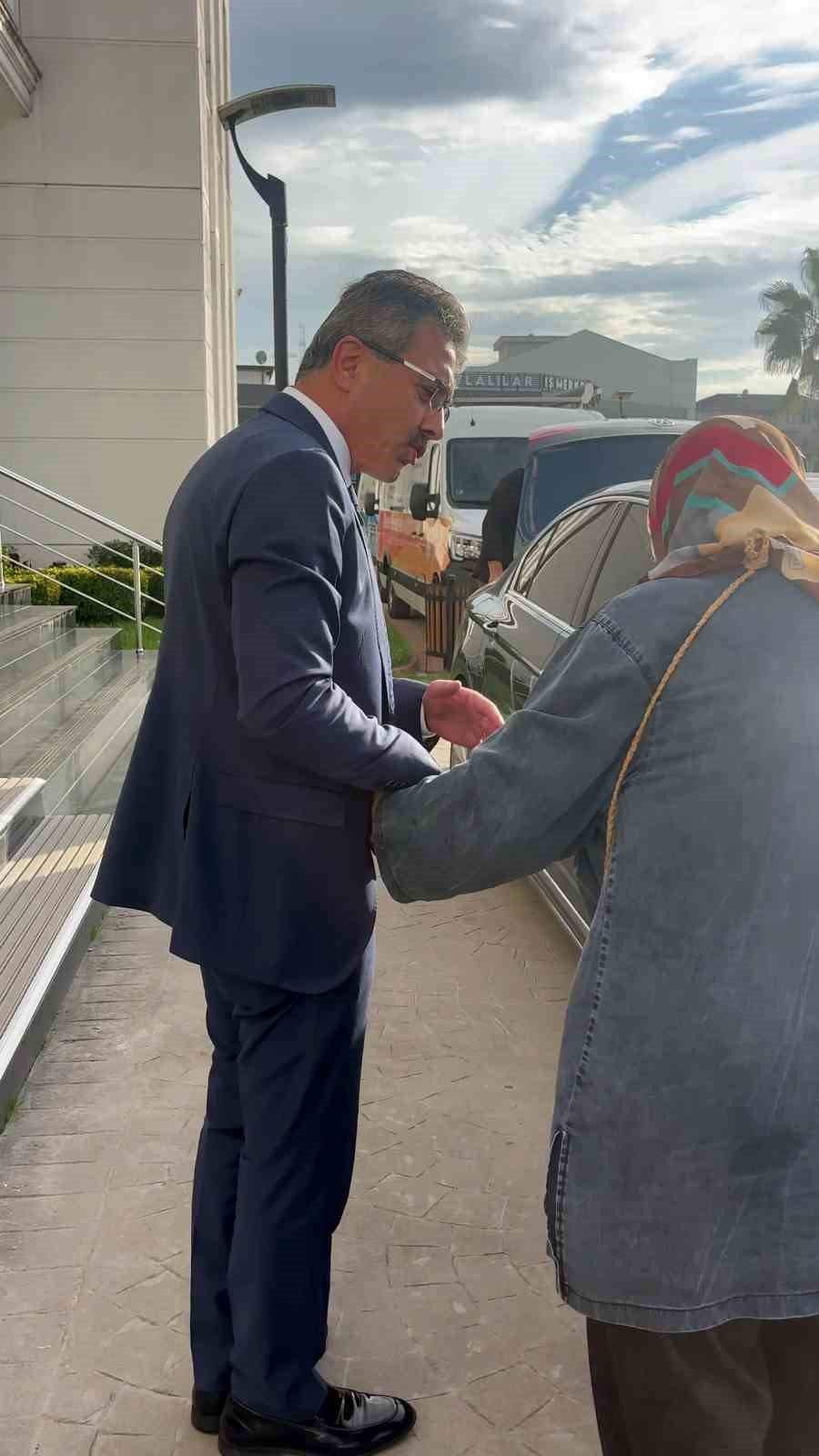 Makam Aracını Yaşlı Kadına Tahsis Etti