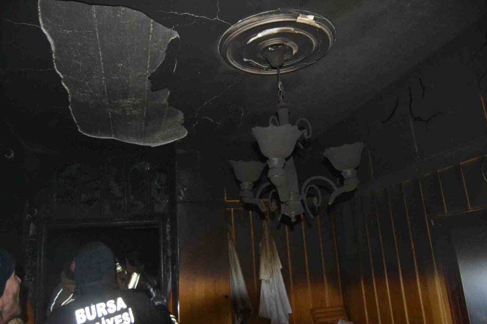 Aynı Apartmanda 5. Kez Yangın Çıktı