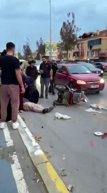 Otomobil İle Motorlu Bisiklet Çarpıştı: 1 Yaralı