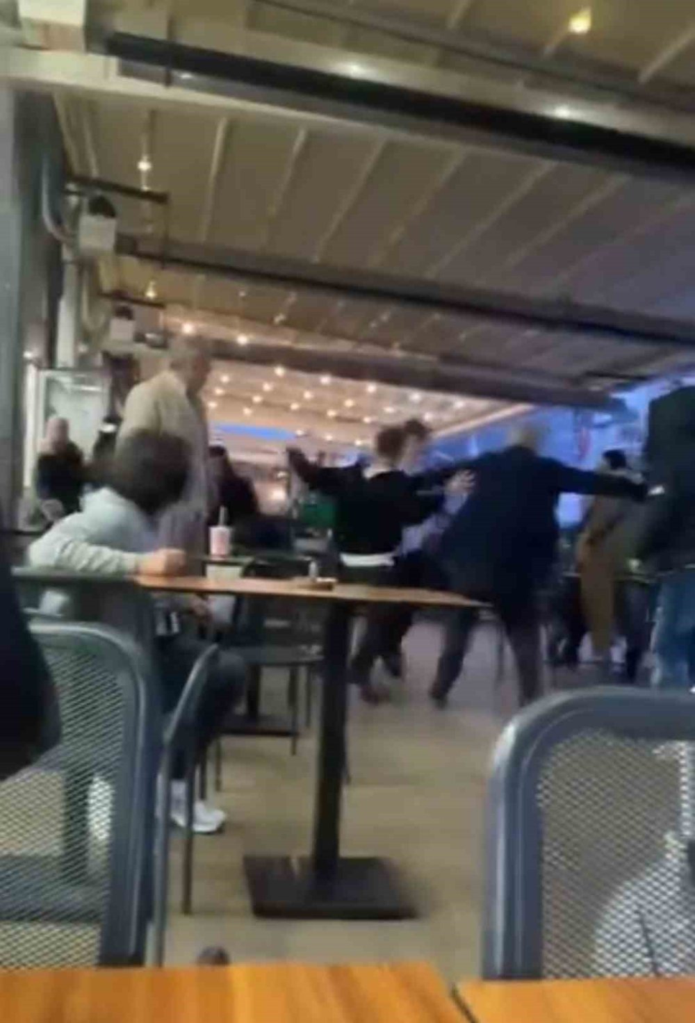 Gençlerin Meydan Muhaberesi Kamerada