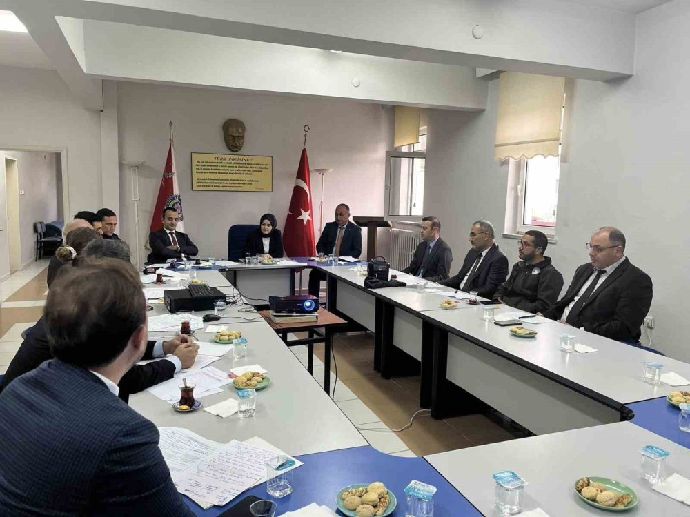 Gölpazarı’nda Bağımlılıkla Mücadele Toplantısı Yapıldı