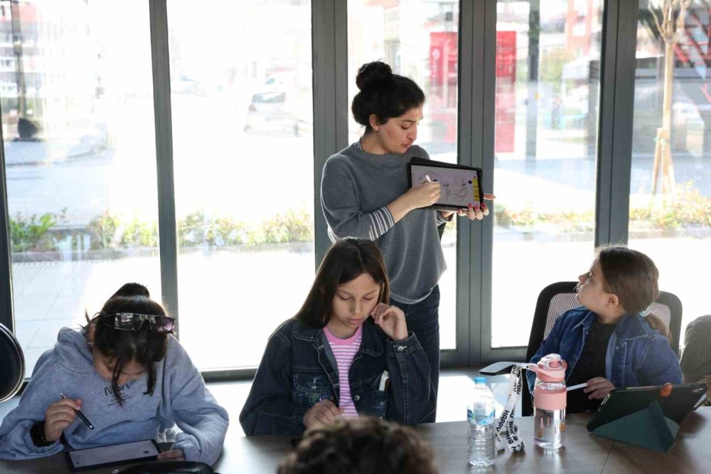 Çocuklar Animasyonun Temellerini Öğrendi